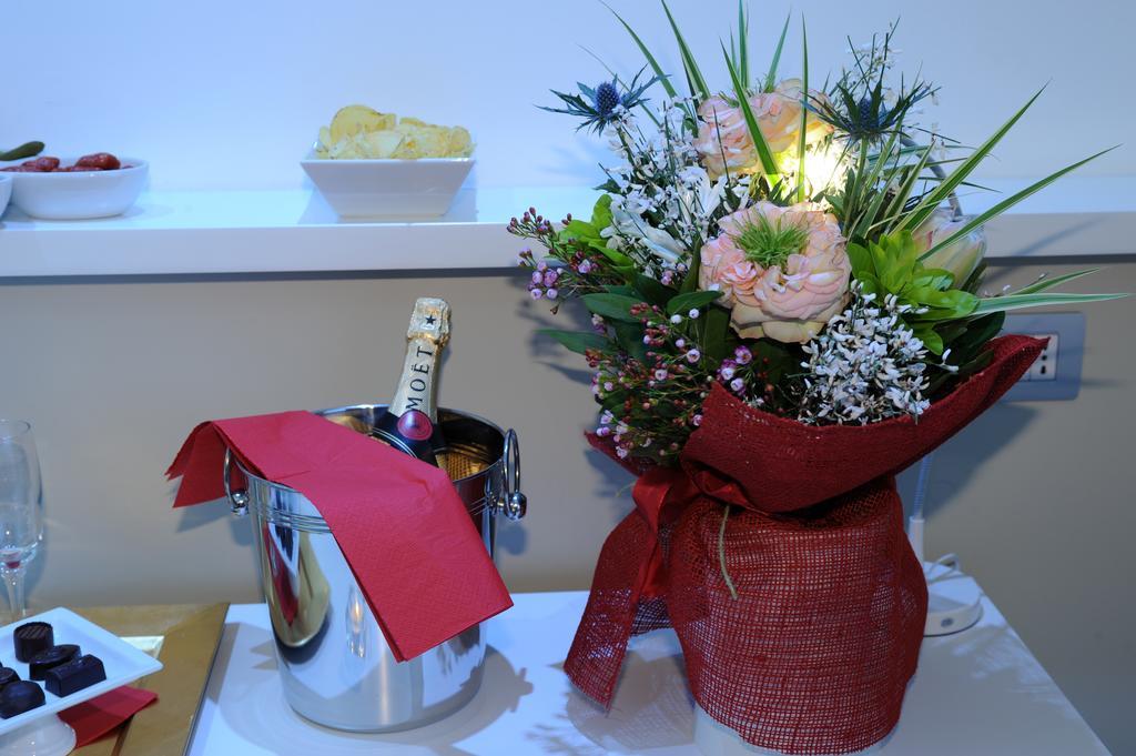 H5-5H Luxury Room Μαρανέλλο Εξωτερικό φωτογραφία